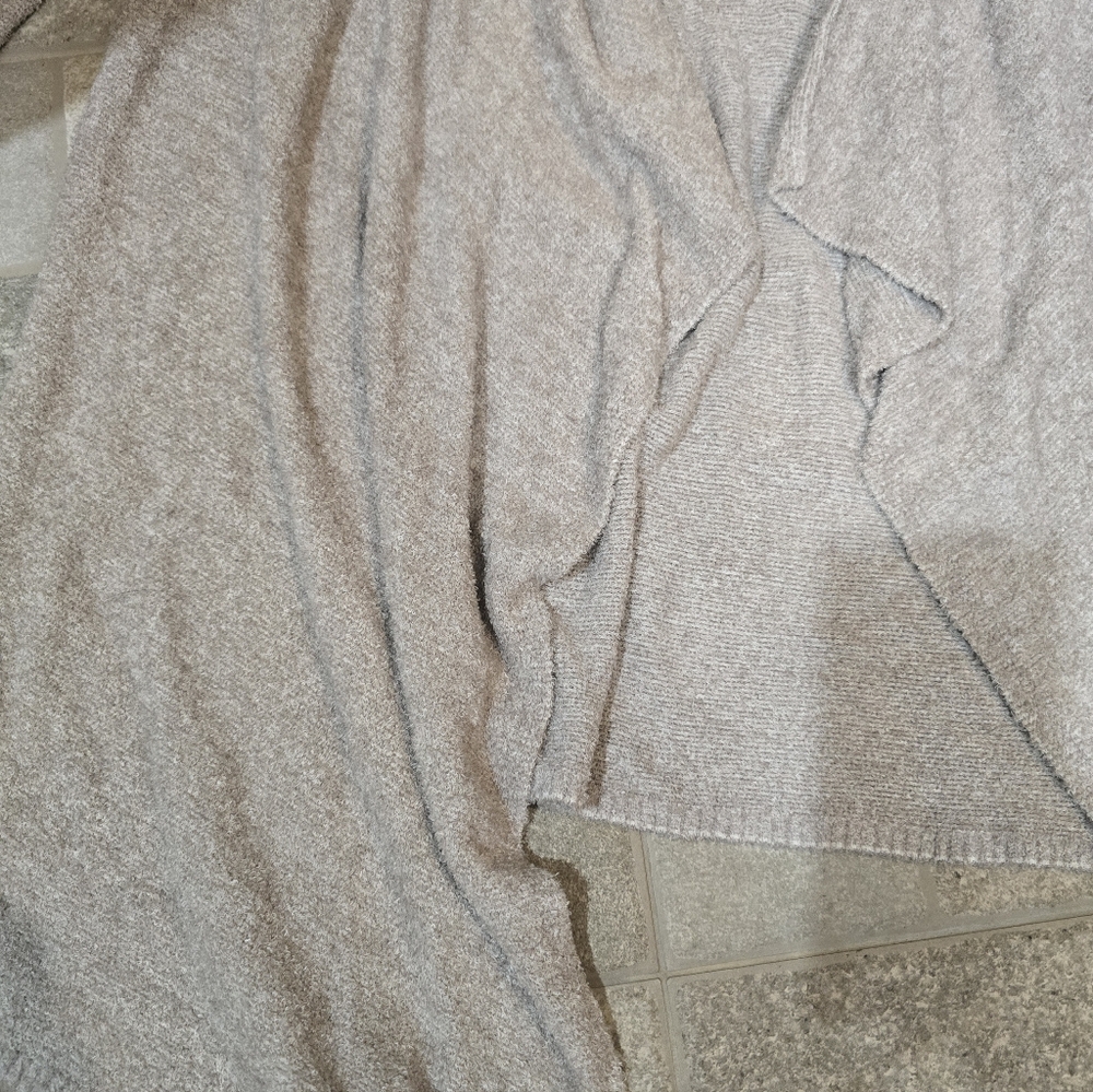Barefoot Dreams Light Gray Open Front Cardiganare Cozychic Lite Knit Island Wrap - Picture 5 of 6